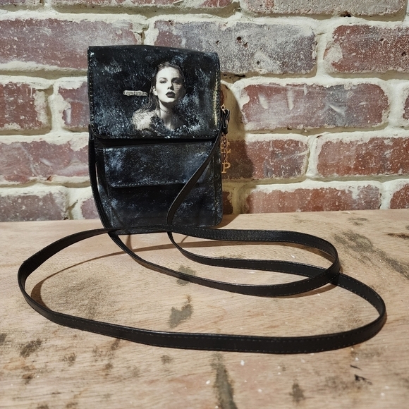 Taylor Swift Reputation Inspired Crossbody Bag - Picture 3 of 12
